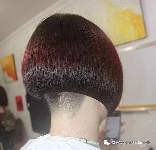 2017流行"推后边"短发
