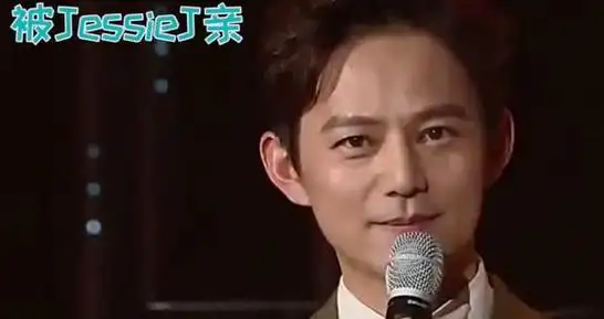 湖南一夜,中外歌手群星璀璨,有3大遗憾,还有1个亮点贯穿始终|何炅