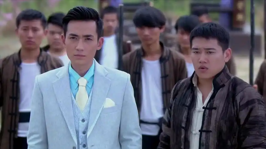 情定三生: 迟瑞跟向天交易, 带着药房上山, 交换被抢走的机器!