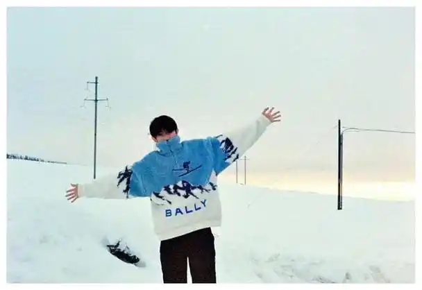 王源绽放音乐的翅膀追寻梦想的旅程铸造心中的天堂