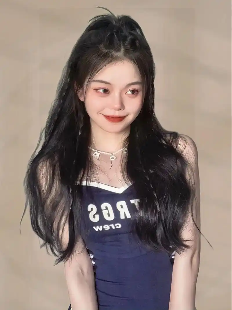 甜酷girl半扎高马尾.你们要的发型教程来啦,谁扎谁好看😎 - 抖音