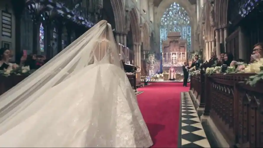 昆凌与周杰伦大婚在视频中截的图