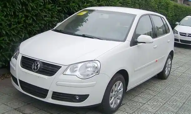 现车新polo白色两厢14自动版图