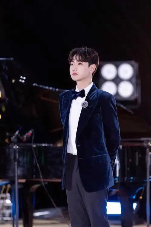 汪苏泷:你并不是真正的快乐_网易订阅