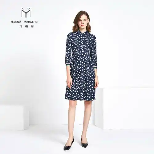 玛格丽女装2019年夏季新款小天鹅花型优雅简约气质连衣裙