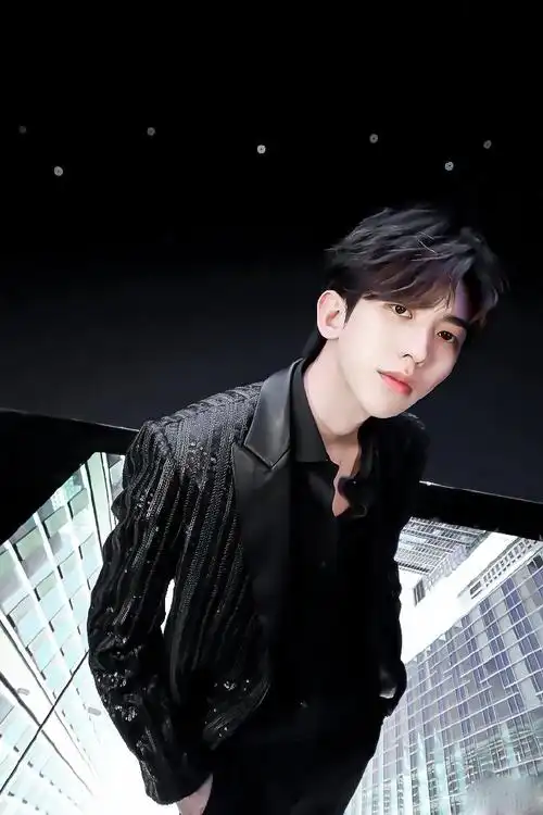 蔡徐坤新歌感受她##蔡徐坤2021个人巡回演唱会