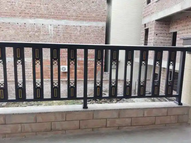 广宁自建房室外铝合金栏杆(王生)