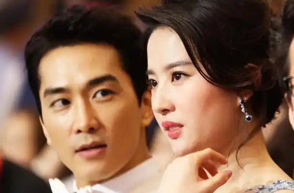 刘亦菲宋承宪分手后首次见面:宋承宪刘亦菲分手后首次热搜(3)