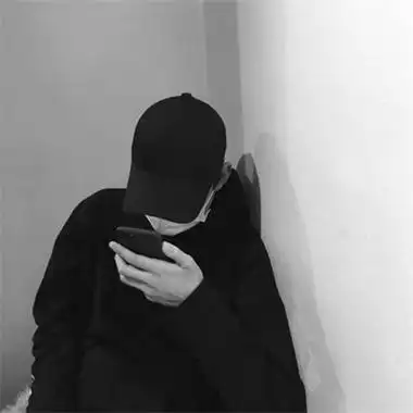 黑白伤感帅气的精致男生头像 冷酷霸气的优质高级真人头像男_男生头像