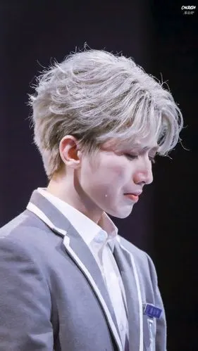 蔡徐坤出道9个月啦!今天是属于小哭包的日子