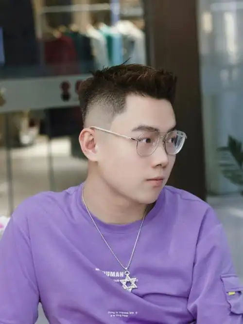 方脸男生如何拯救