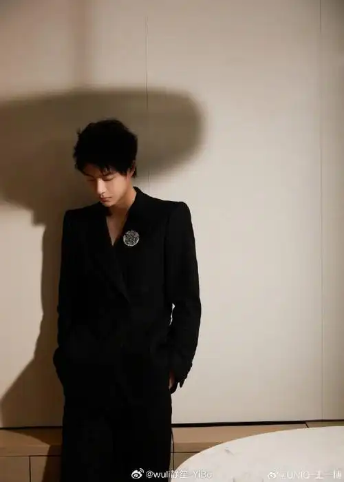 王一博微博电影之夜#2021年12月30日《廿》;#王一博香奈儿品牌形象