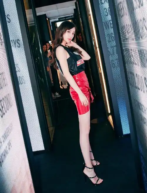 angelababy杨颖红裙写真