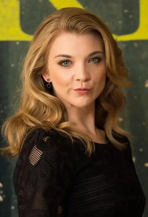 火辣诱惑!英国性感女神娜塔丽·多默尔!