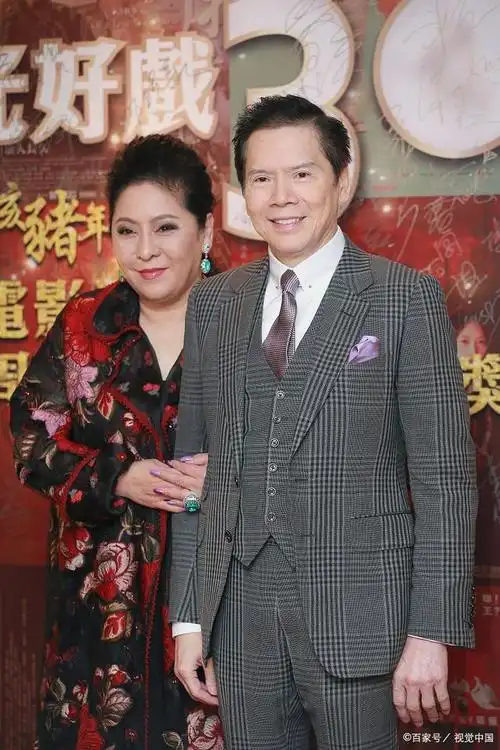 向太陈岚回应网红cos事件,强调与郭碧婷亲密友情,澄清控制传闻