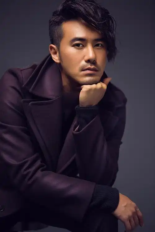 陈亦飞从地球先森到小火炬 靠实力圈粉|陈亦飞|谭维维|蔡康永_新浪