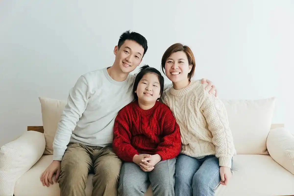 这是我的一家,亲子照年年拍,年年有不同 - 抖音