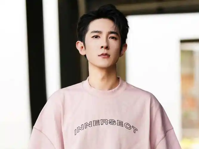 季肖冰_黑眼镜_季晨