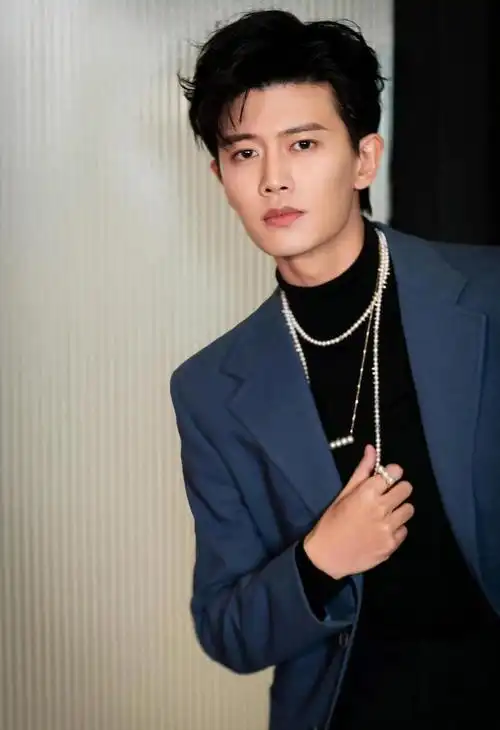 任嘉伦时尚合集绅士男神俊朗帅气