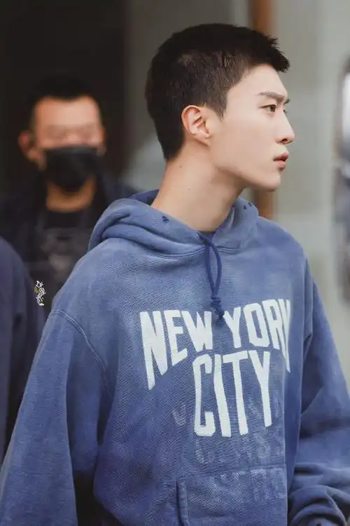 范丞丞青春环游记