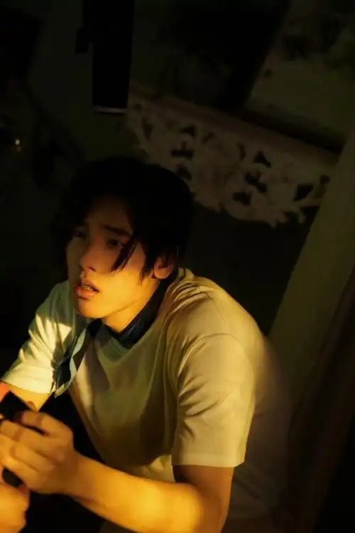 王子异这反差感太大了