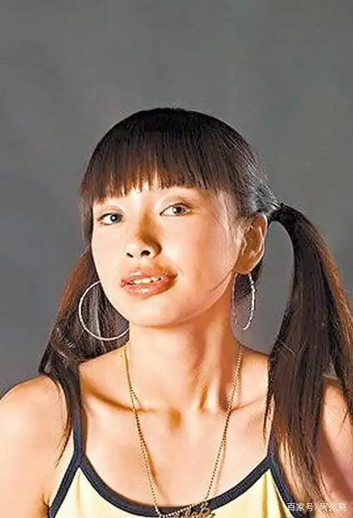 p图事件说的差不多了,再来说一说angelababy整容的事情.