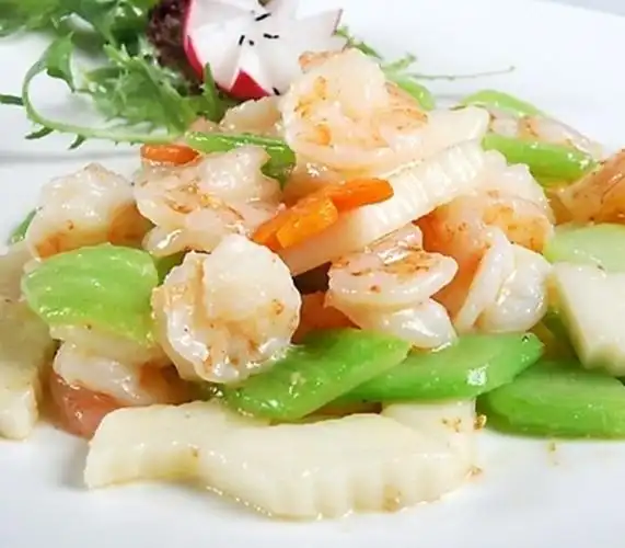 炒虾仁时,千万别裹生粉!大厨说漏嘴:多加1步,又鲜又滑嫩!