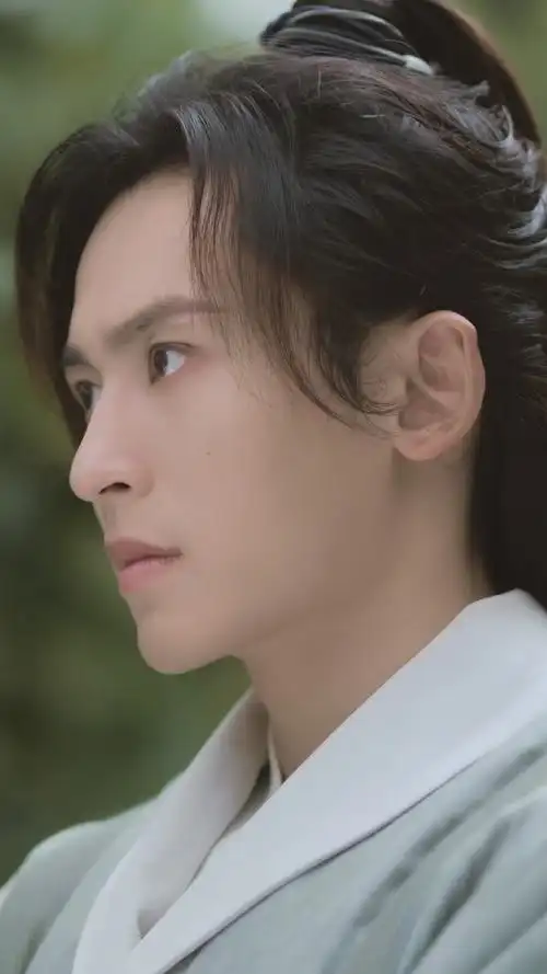 今日份歪头小可爱依旧是超爱老公的漂亮子舒#张哲瀚歪头杀# x 周子舒