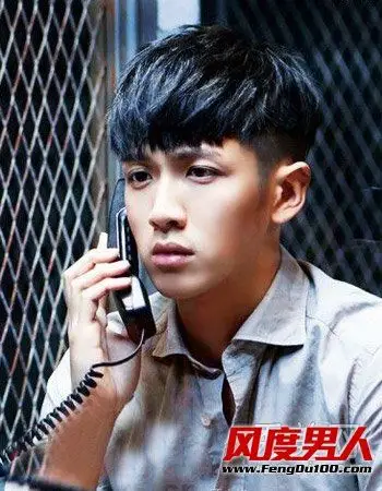 我的头发怎么留才有柯震东的桃心发型