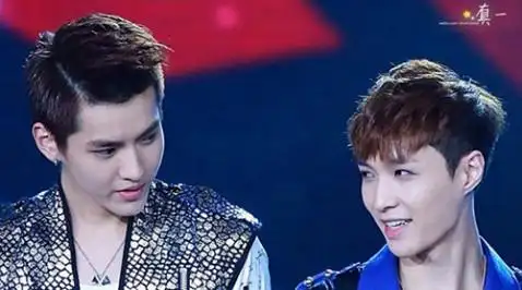 答案肯定不是的,张艺兴和吴亦凡两人的关系好着呢,远比你们想象中的