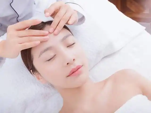 选择小气泡的可能性比较大,小气泡能够对皮肤进行深层清洁,去黑头