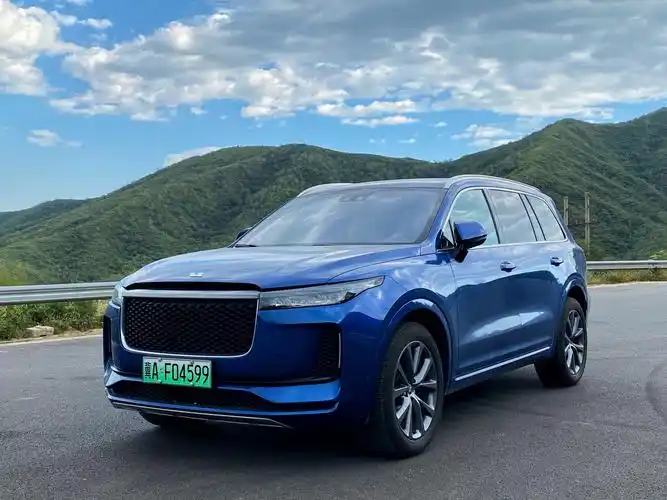 试驾一台理想one承载着一份责任