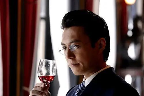 靳东伪装者明楼剧照图片