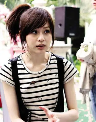 图爱你王心凌歌词十年新旧照片对比被指整容