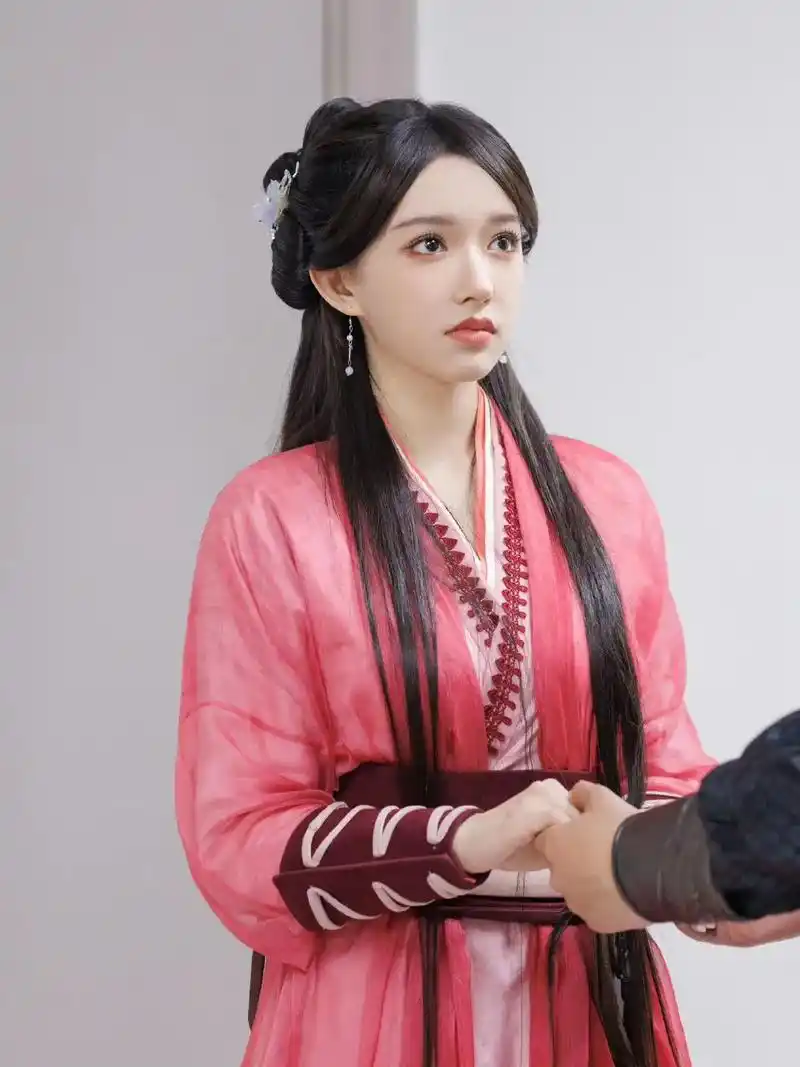 程潇 #程潇古装照 #程潇舞台造型盘点 - 抖音