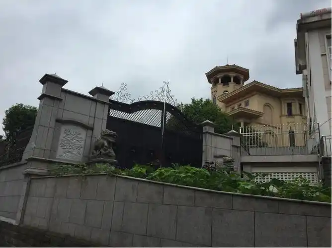 王林位于深圳的豪宅.王林在深圳怡景花园的别墅豪宅航拍图.