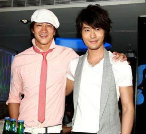 何润东和黄晓明