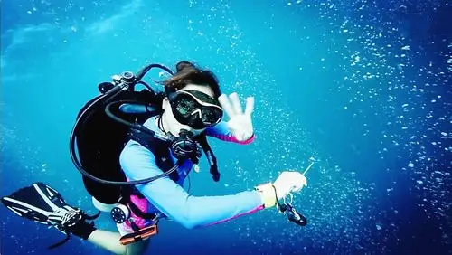 你化妆vs美女化妆羡慕别人不如自己努力潜水让你脱胎换骨