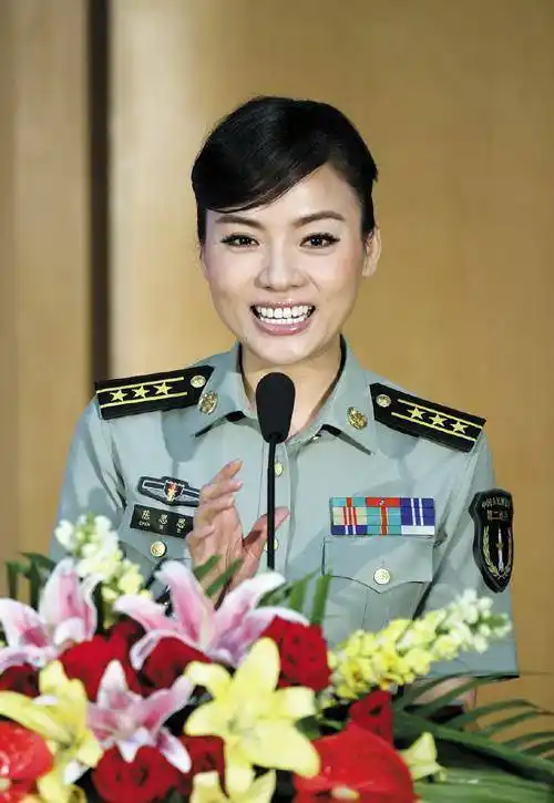 最美女歌唱家陈思思,由甜妹子,历炼为女汉子的人生_歌曲_中国_南方