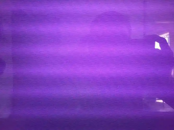 40 我用的win8系统,今天突然发现如果显示纯紫色的话,会出现这样的不