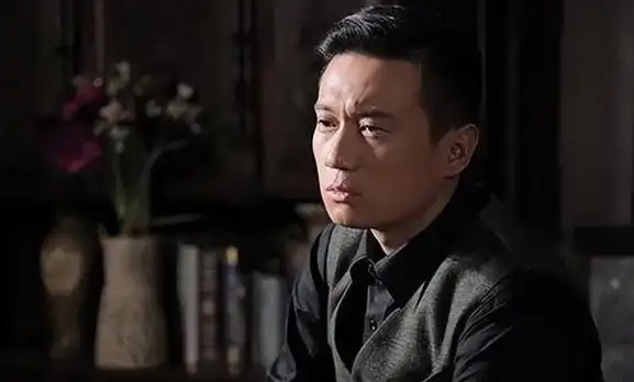 恐怕没有谁能像徐洪浩一样,对此有着深刻的体会,他的演技很好,长得也