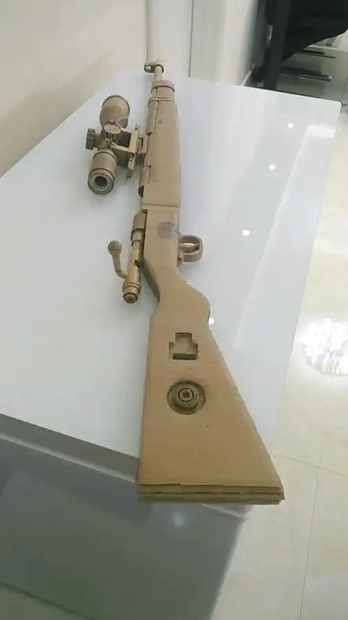 纯手工纸做98k再带8背景,可发射呦96