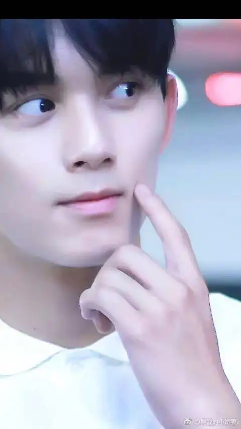 未来撩妹界的大佬吴磊已经准备上线了