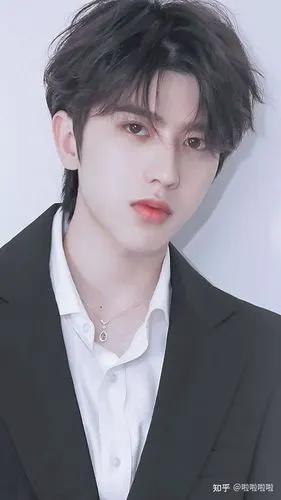 有没有蔡徐坤的神仙图,就是路人见了都要惊叹的那一种?