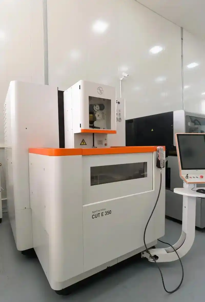 二手夏米尔慢走丝cut e350.转让夏米尔慢走丝cut e - 抖音