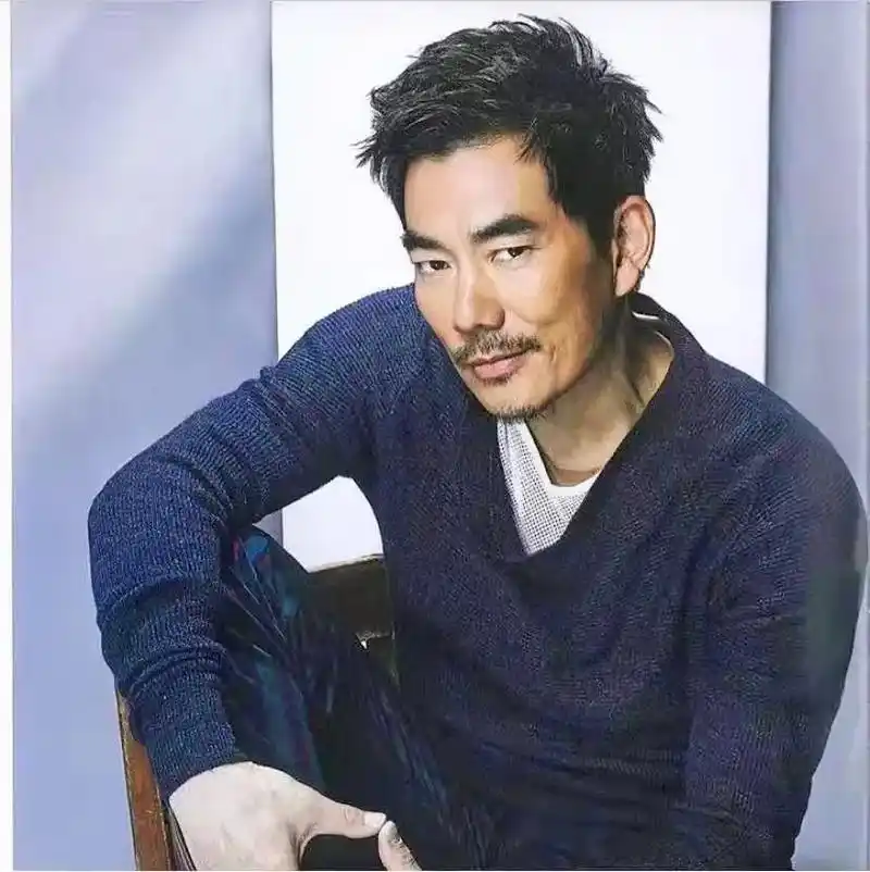 企鹅空间翻出了一些旧照片#任贤齐 #那些年我们一起听过的任贤 - 抖音