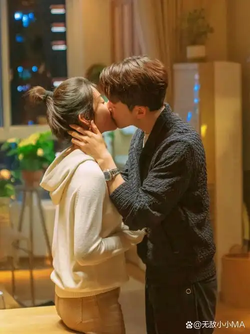 我可能遇到了救星|曾舜晞 x 梁洁 壁纸分享 磕拉了呜呜呜 昨天熬了大