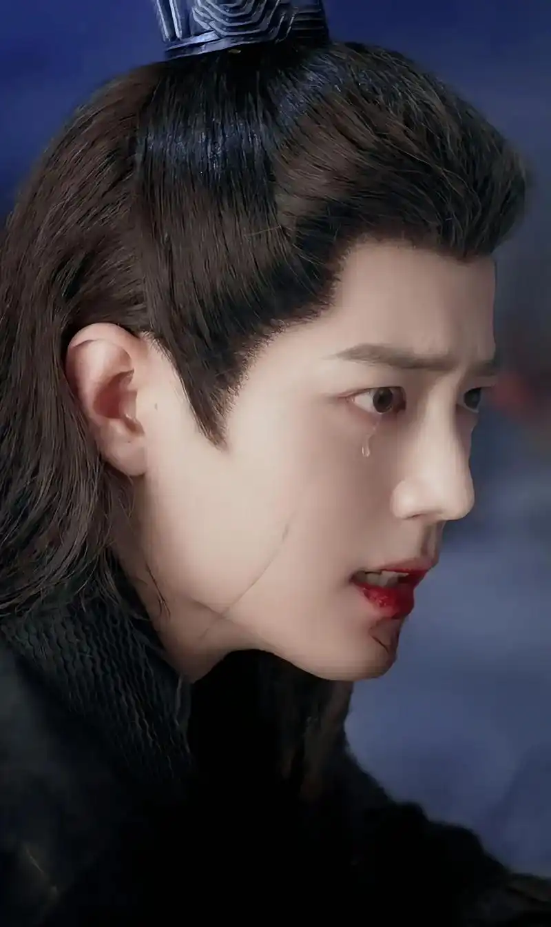 肖战 #肖战时影美强惨天花板 他一哭我感觉全世界都对不起他 - 抖音