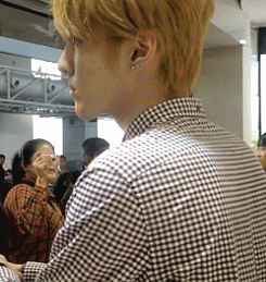 kris_【130328★动图】就一直眨眼的凡凡~_吴亦凡吧_百度贴吧