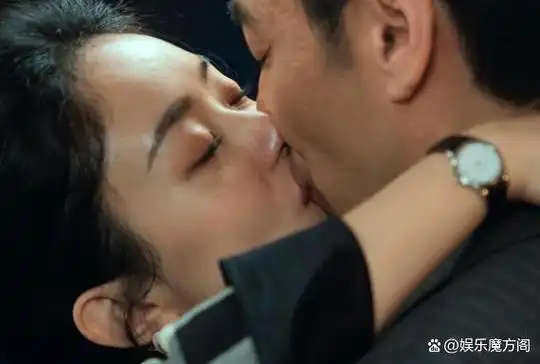 同样是赵丽颖演的吻戏与凤行和风吹半夏差距咋那么大呢
